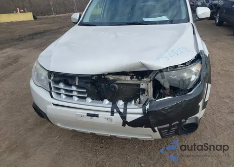 2011 Subaru Forester 2.5X Premium из США, поврежденный, VIN JF2SHBDC7BH736036